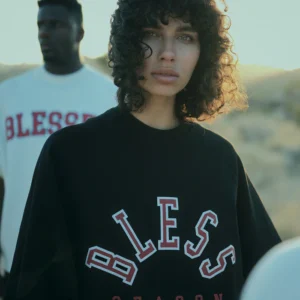 BLACK OVERSIZED T-SHIRT BLESS SEASON